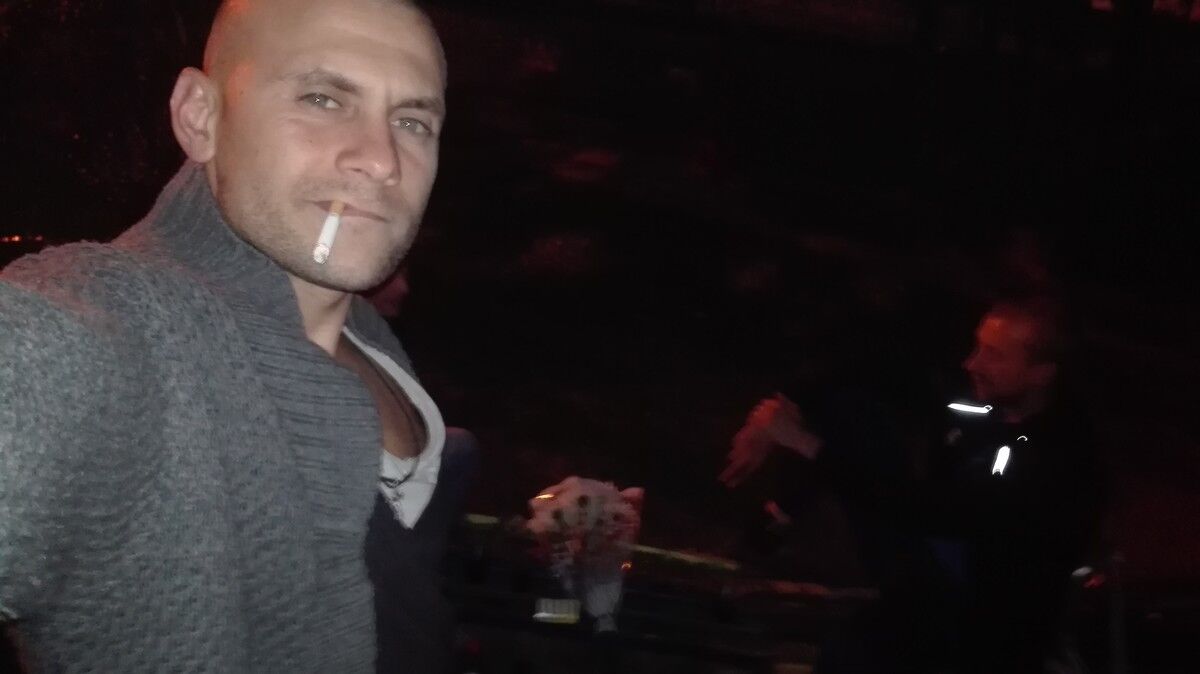  ,   Stas, 37 ,   ,   , c 