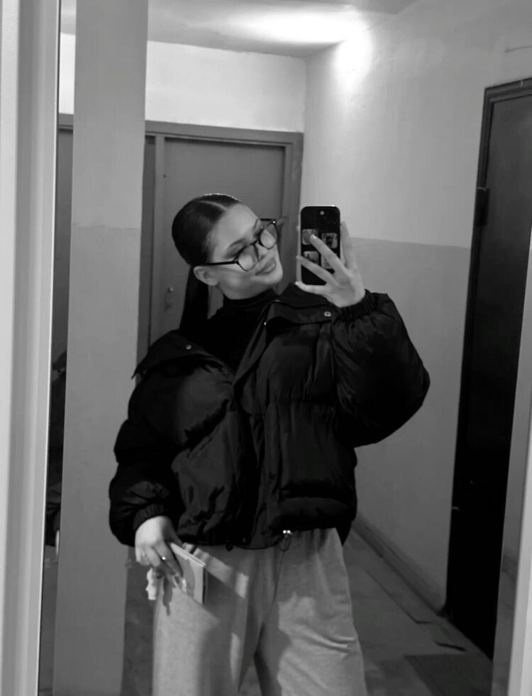  Frankfurt am Main,   , 23 ,   ,   