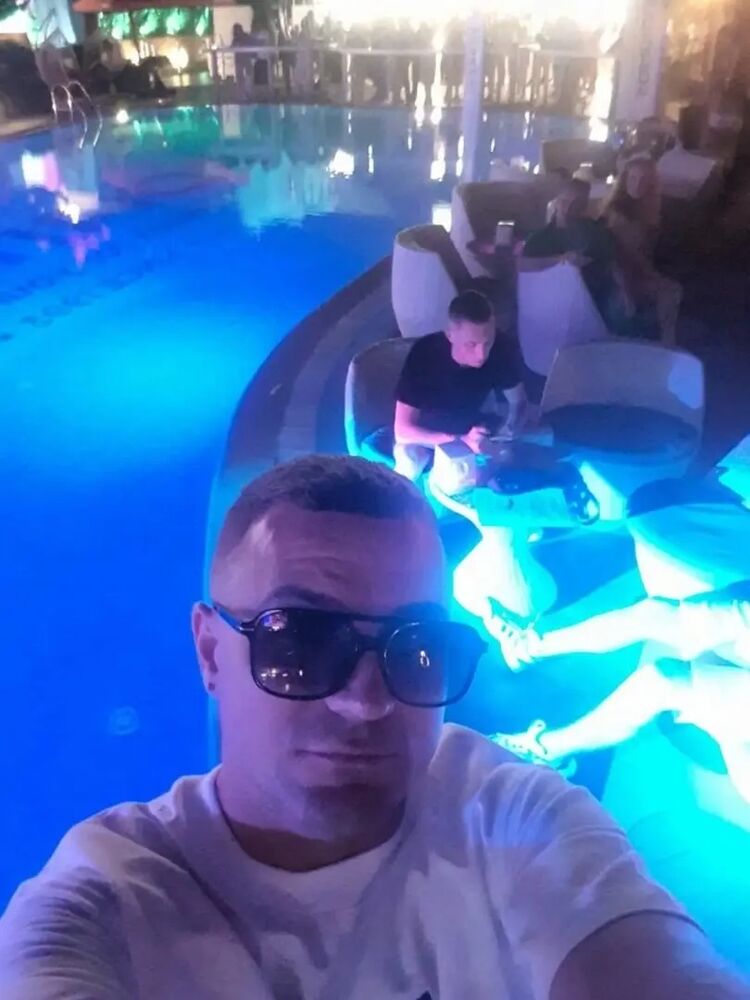  ,   , 32 ,   , 