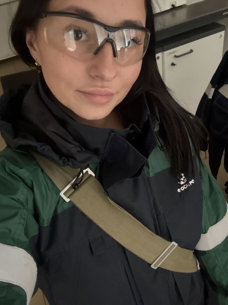  54299414  , 32 ,    -