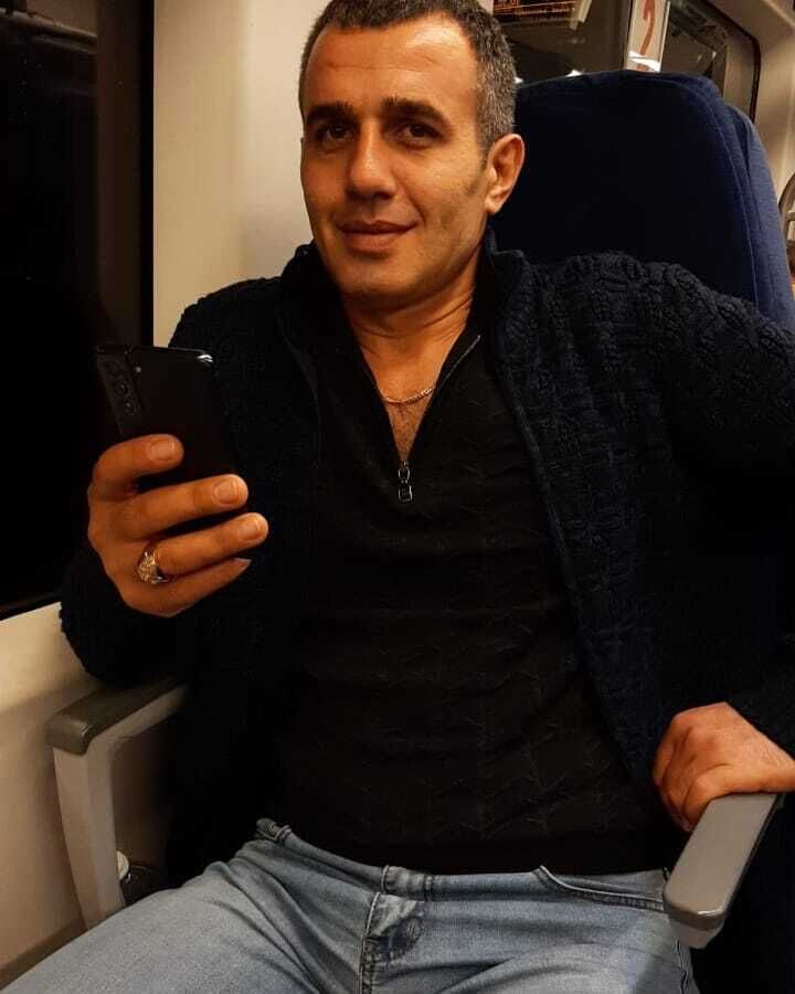  33361444  , 42 ,    