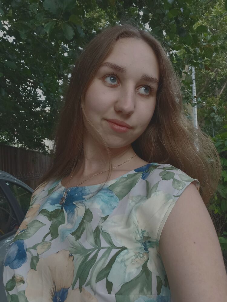  30826394  Eva, 21 ,    -