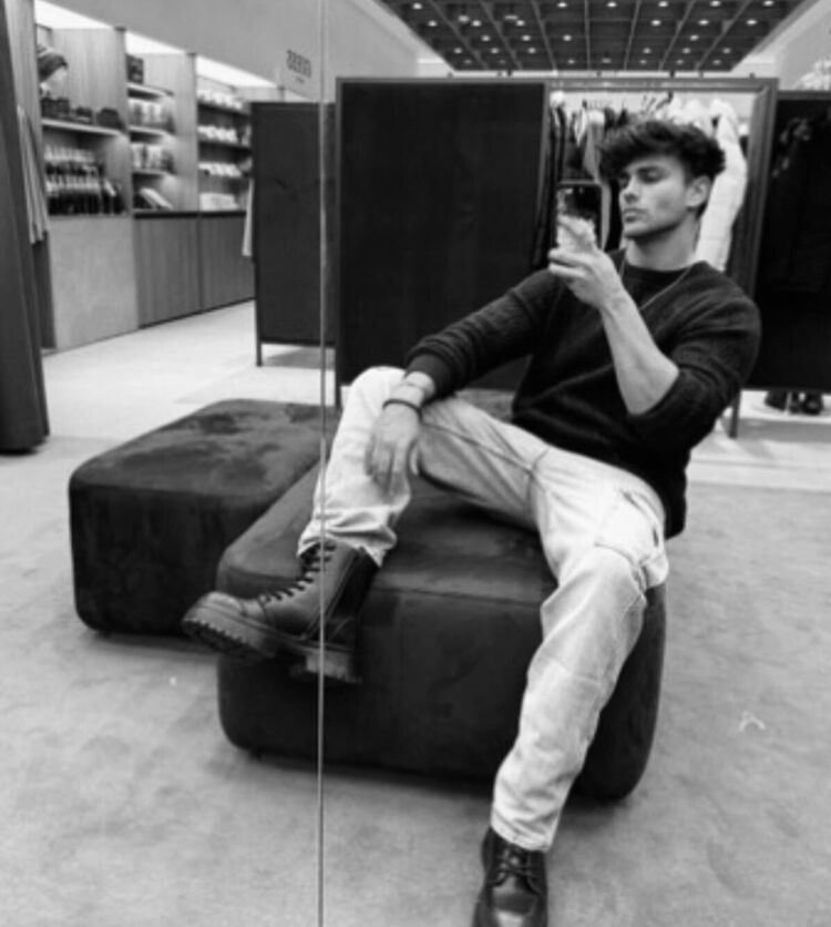  53123774  Ambient, 31 ,    