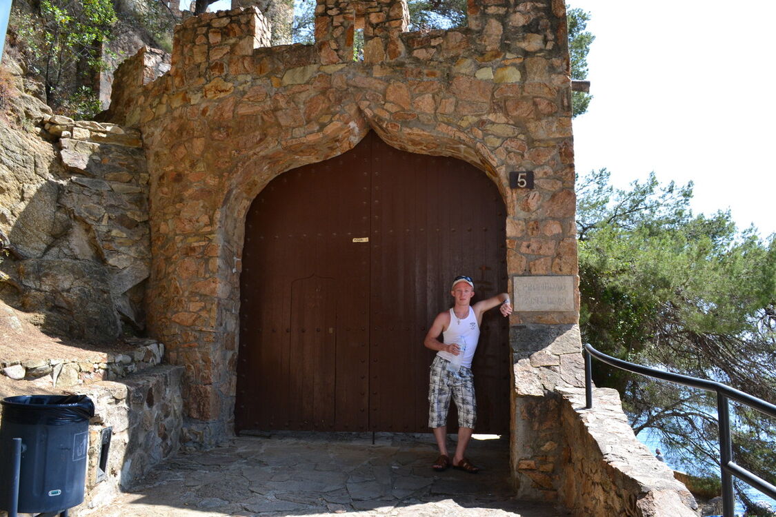  8364414  Roman, 38 ,    