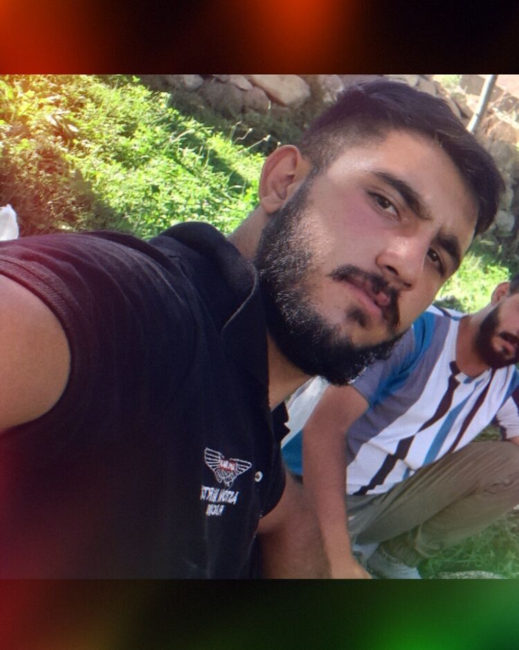  45979834  Abi, 20 ,    
