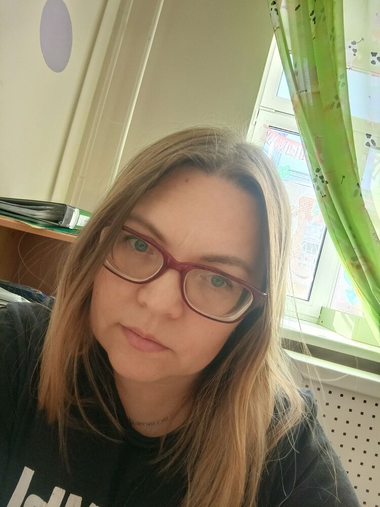  49880104  , 43 ,    