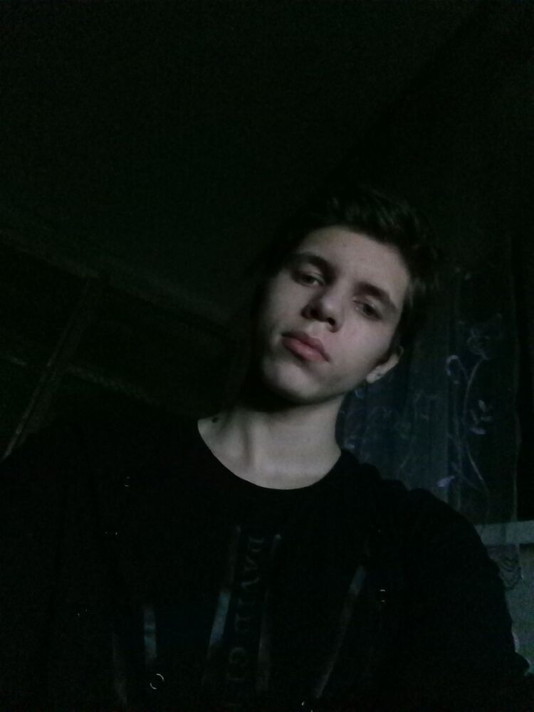  15343704  Sergei, 24 ,    