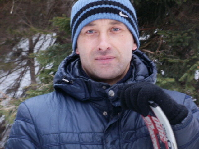  10935574  Igor, 46 ,    