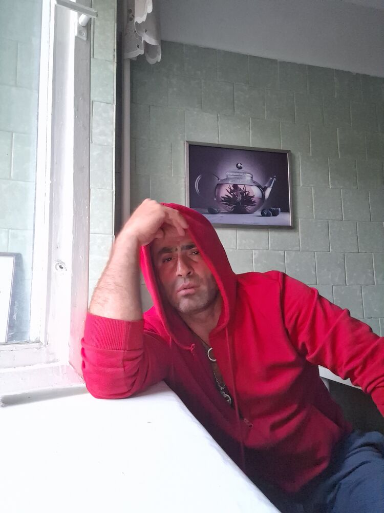  36971134  Roma, 44 ,    