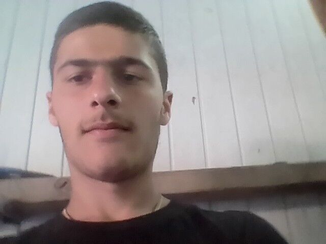  10189174  Anush, 27 ,    
