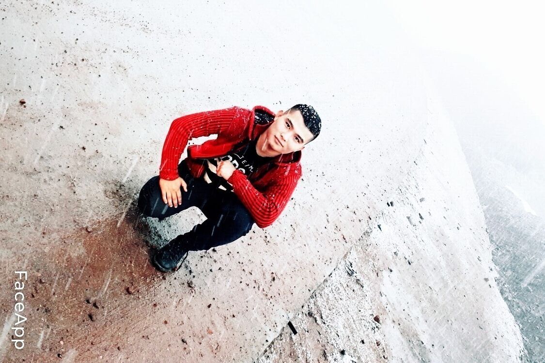  ,   Farux, 28 ,   ,   , c 