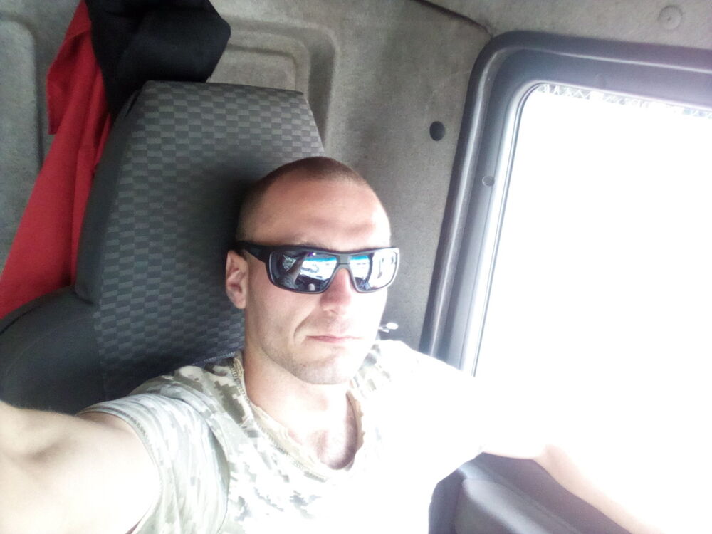  ,   Romantic, 33 ,   ,   , c 