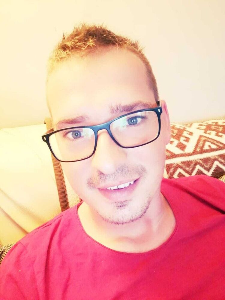  21804184  , 36 ,    