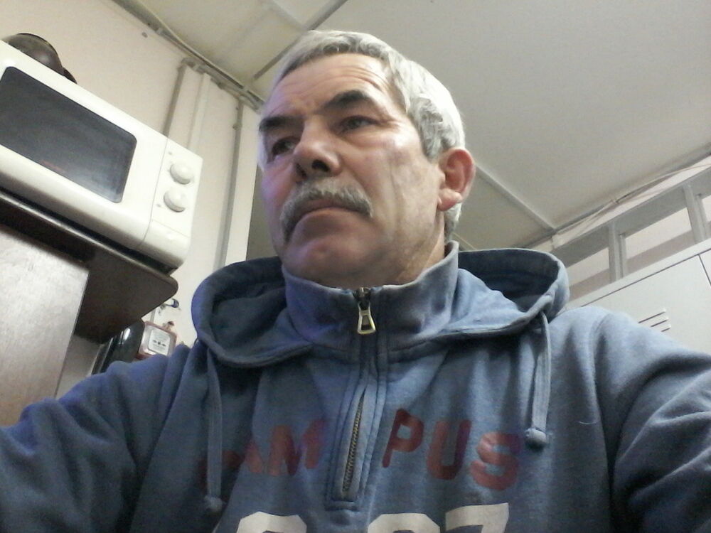  10585864  , 65 ,    