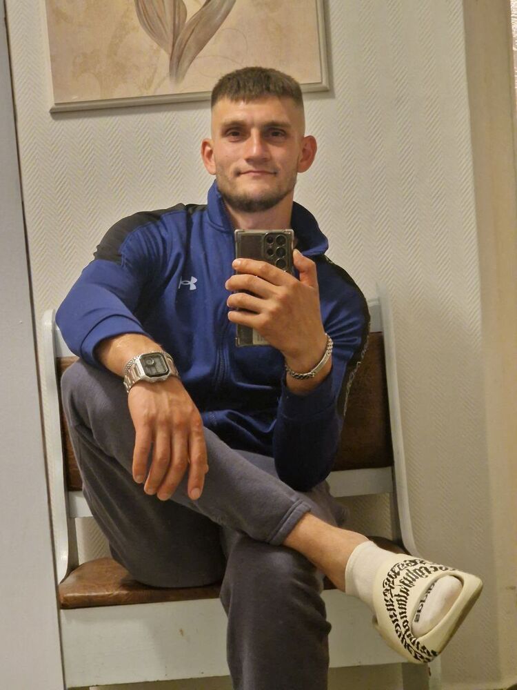  51736084  Serghei, 25 ,    