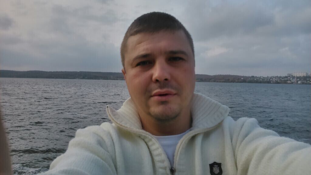  29427544  Sergey, 41 ,    