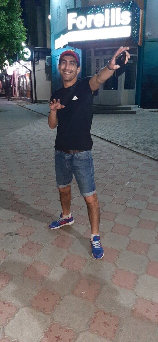  20629584  Ramik, 37 ,    