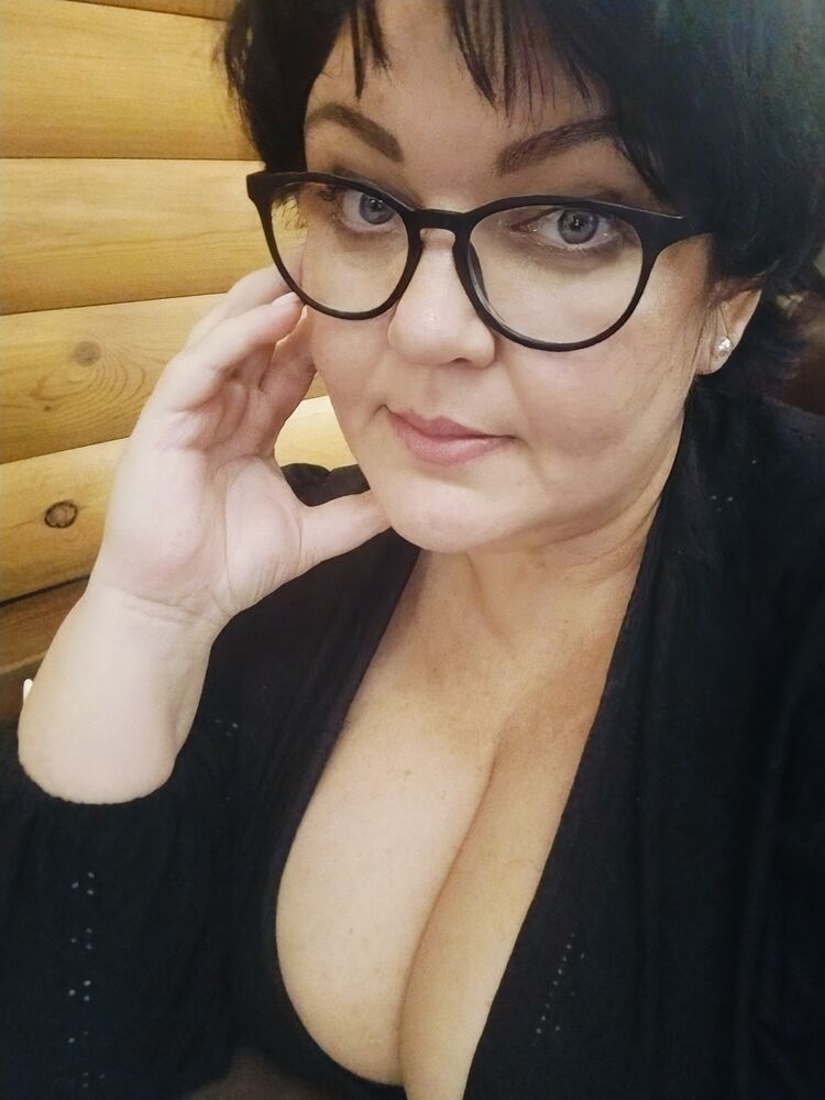  54221514  Jeni, 44 ,    