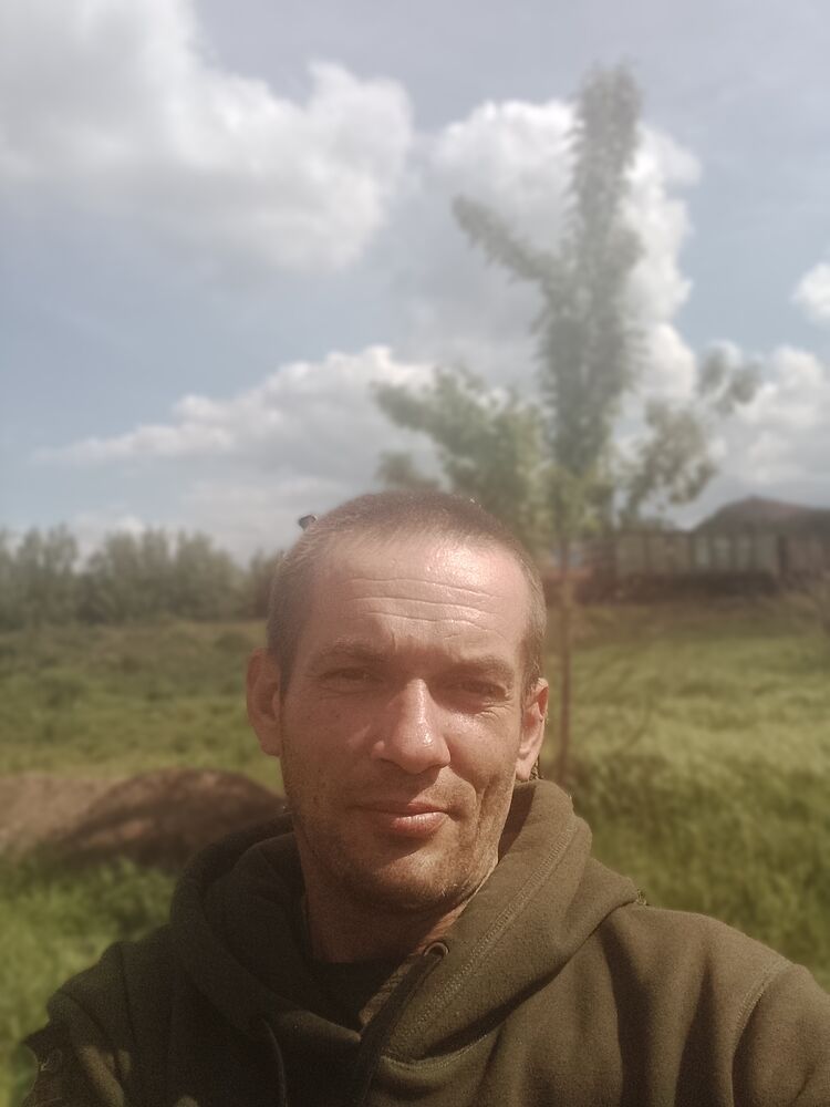  ,   Igor, 40 ,   ,   
