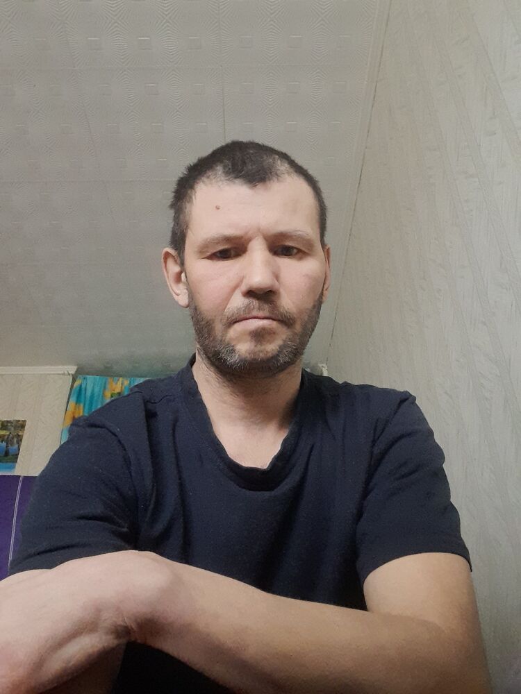  32551764  Leonid, 48 ,    