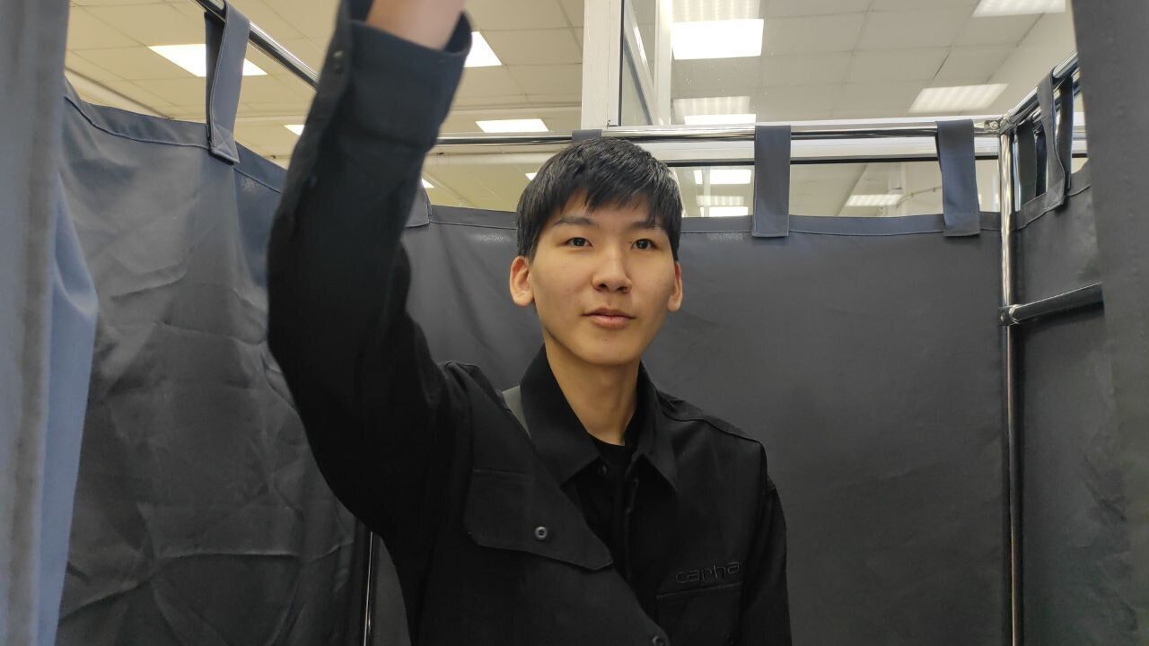  53196454  Lapooboo, 19 ,    -