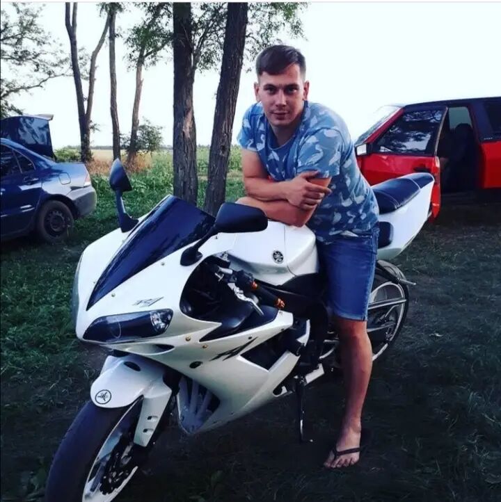  30301394  Andrey, 31 ,    --