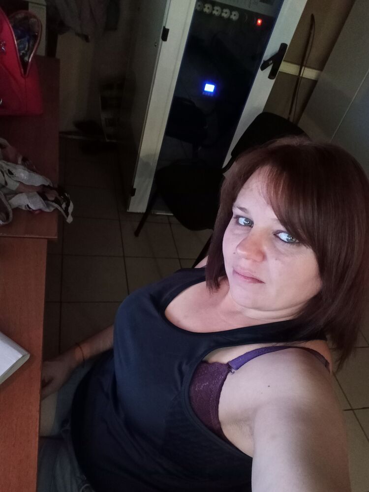  ,   Manij, 34 ,   