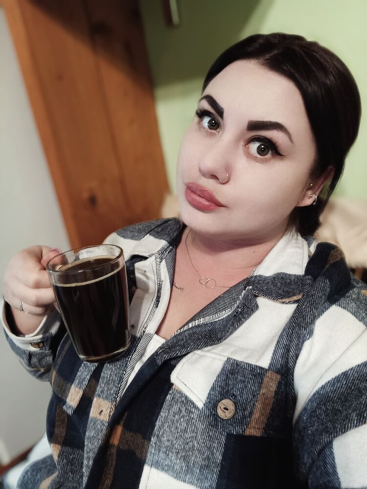 32945744  Alyona, 27 ,    