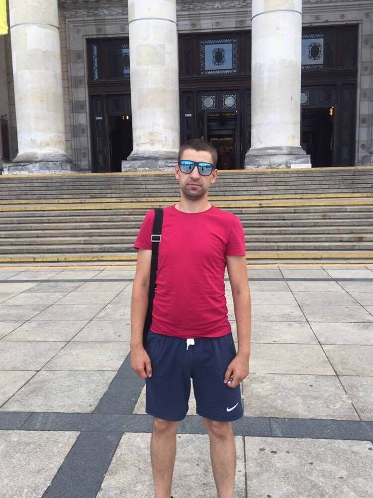  ,   Niko, 33 ,   