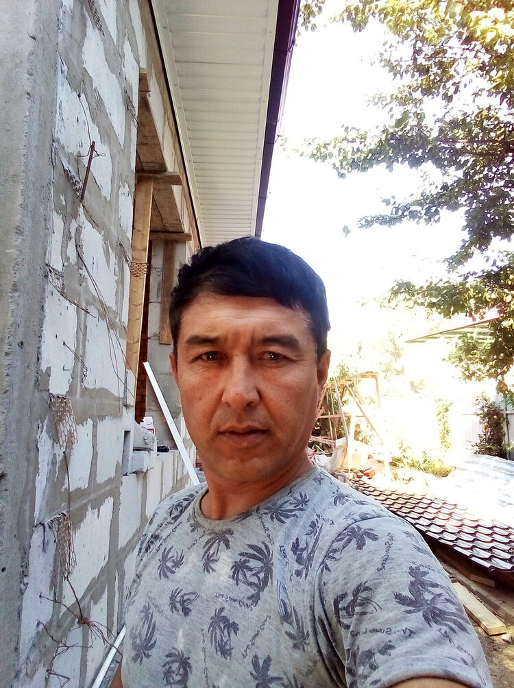  17714044  Shuhrat, 43 ,    