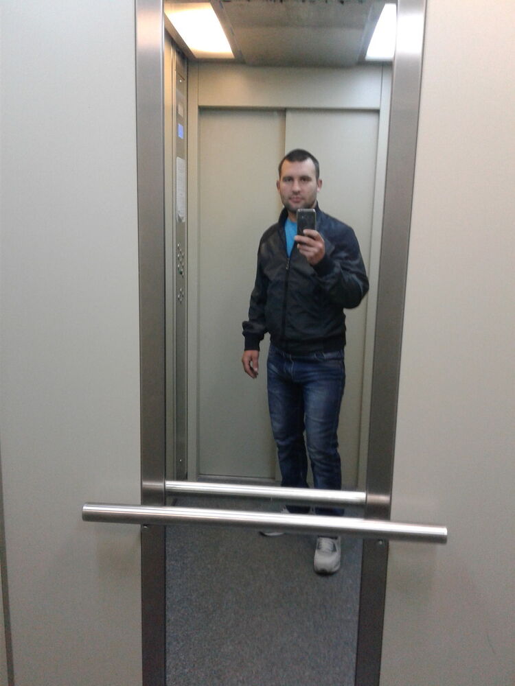 10111784  Sanea, 35 ,    