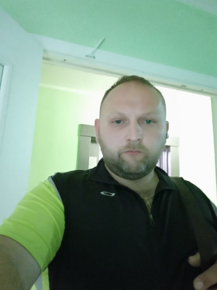  18494424  , 44 ,    