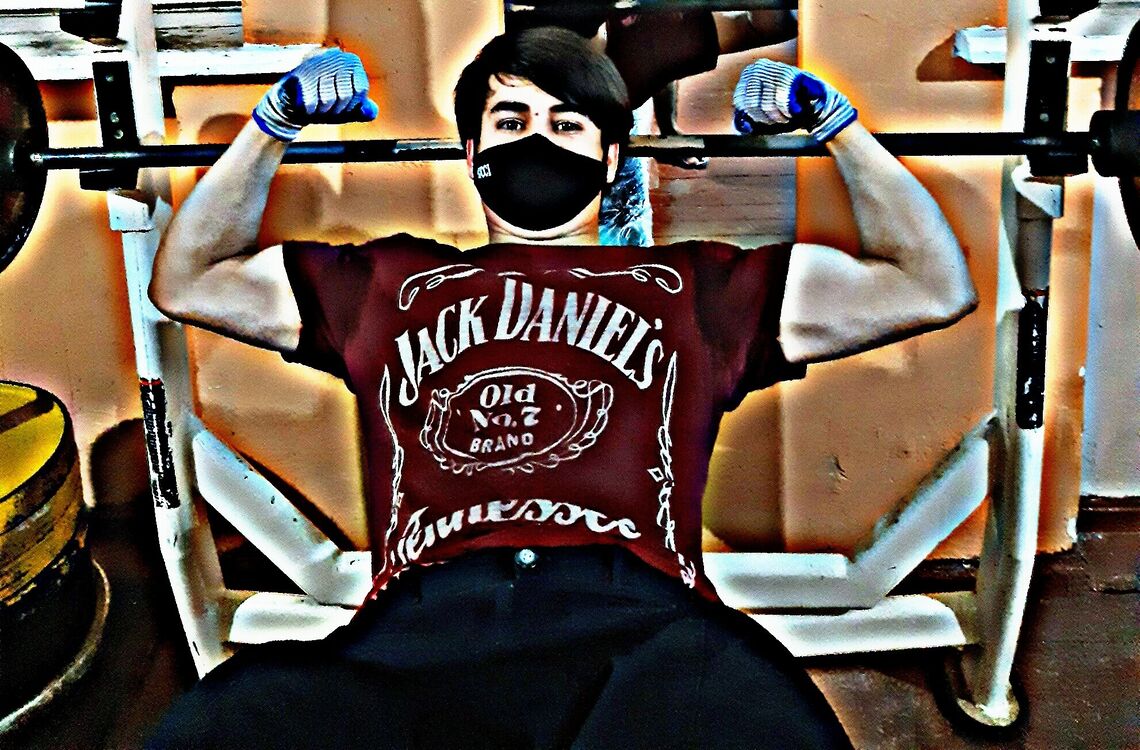  26204084  Grust, 28 ,    