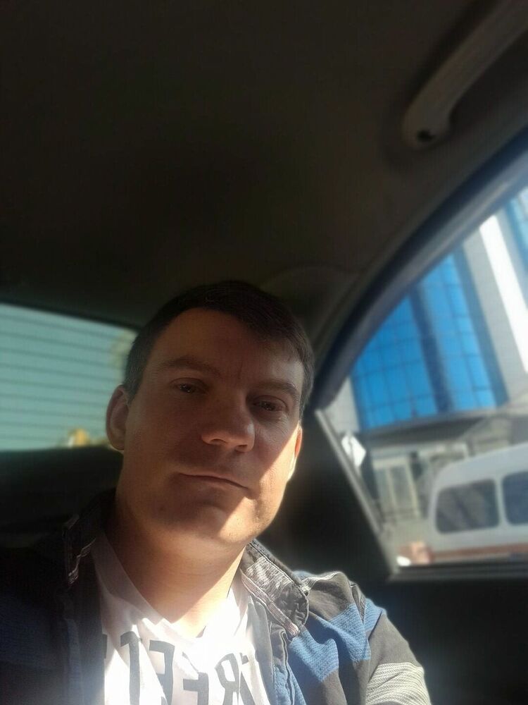 40537144  Vladimir, 35 ,    