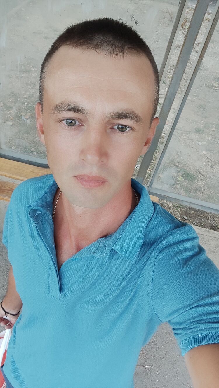  48882604  , 37 ,    