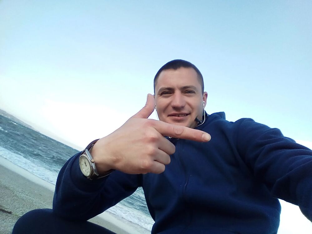  ,   Alexander, 37 ,   ,   , 