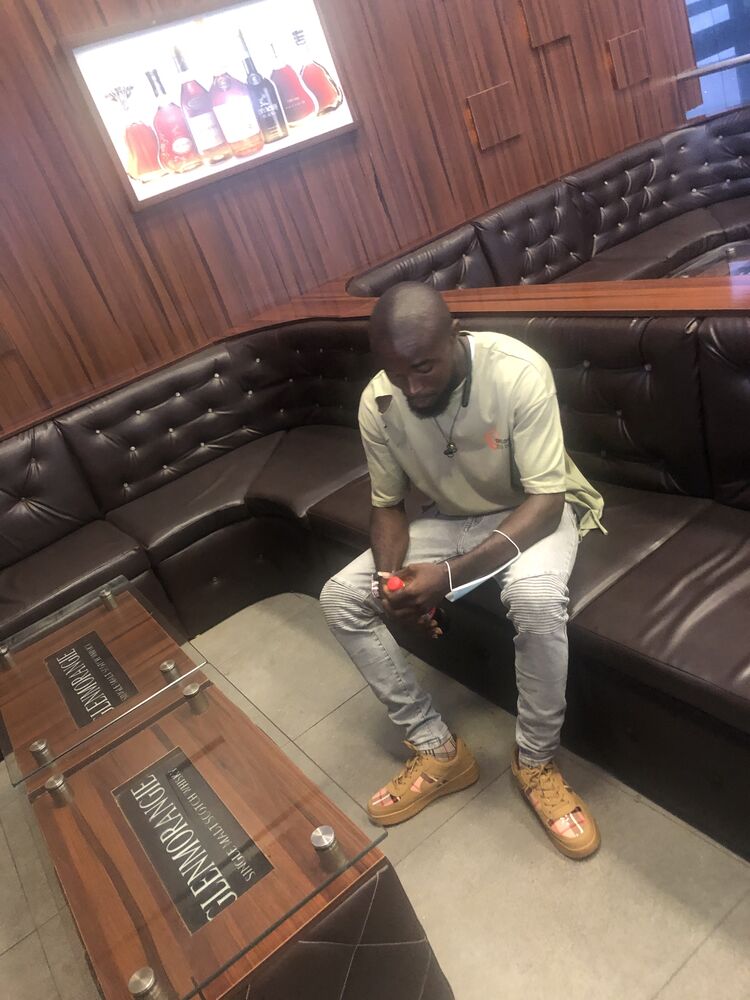  ,   Zazy Ekene, 29 ,   ,   , c 