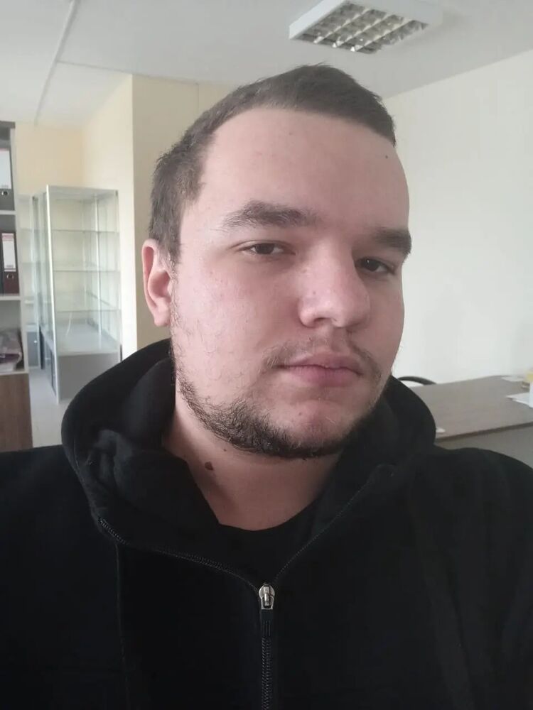  33074454  , 28 ,    