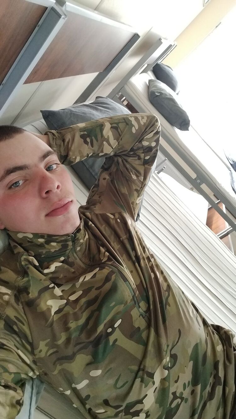  -,   Vladislav, 19 ,   ,   , c , 
