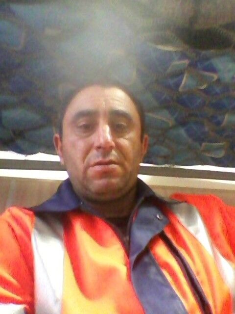  9407964  Gagik, 48 ,     