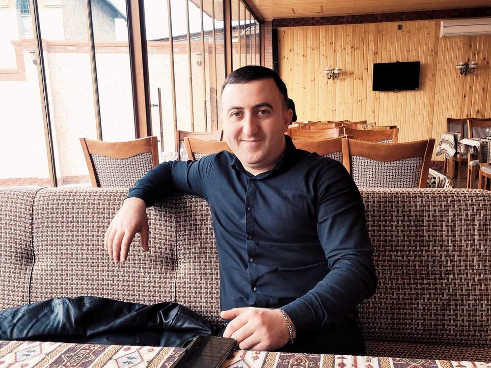  ,   Elvin, 35 ,   ,   
