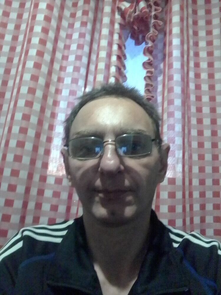  21813844  Alex, 52 ,    