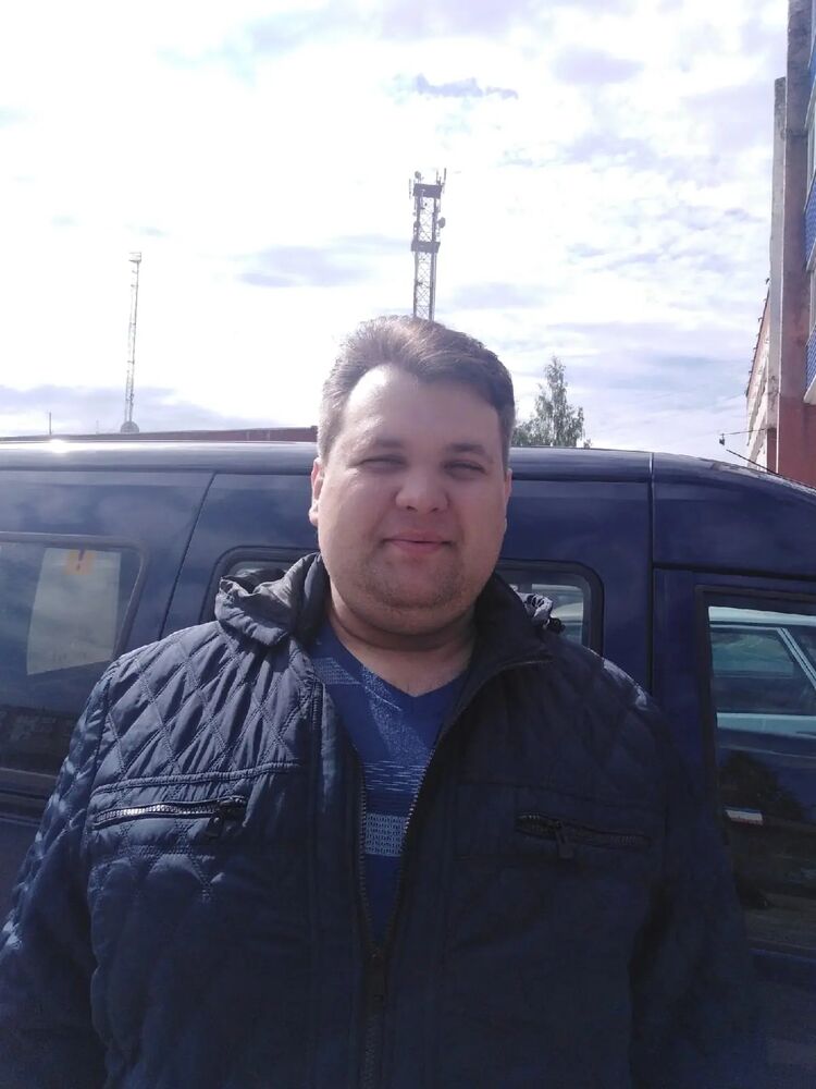  51647154  Vladimir, 30 ,    