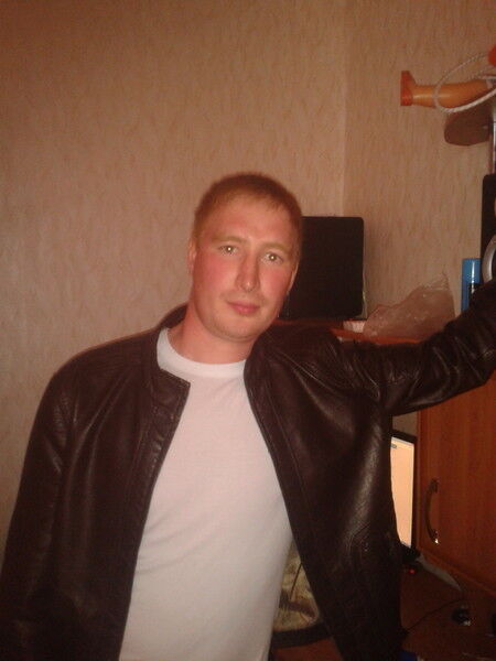  4799754  RADIK, 37 ,    