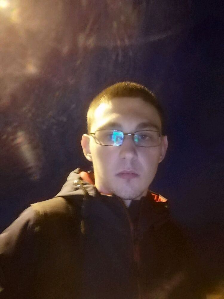  30273894  Roma, 27 ,    