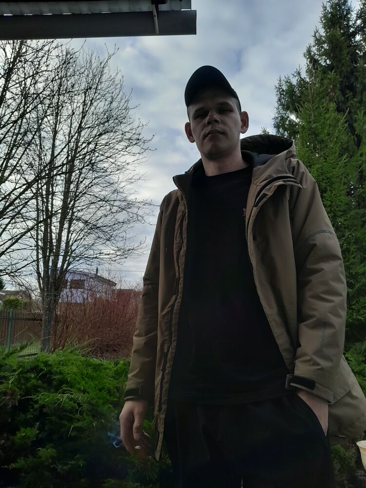  43177844  Mikhail, 27 ,    