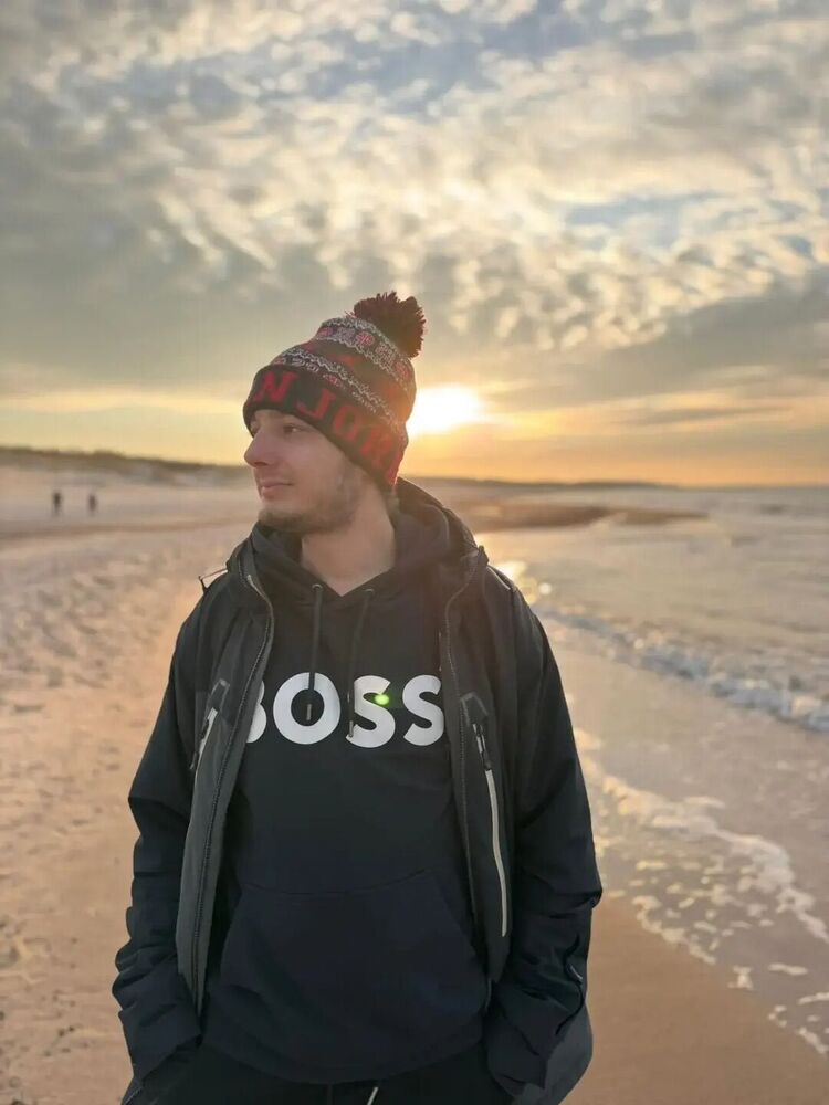  51173984  Jakub Janis, 29 ,    Praha