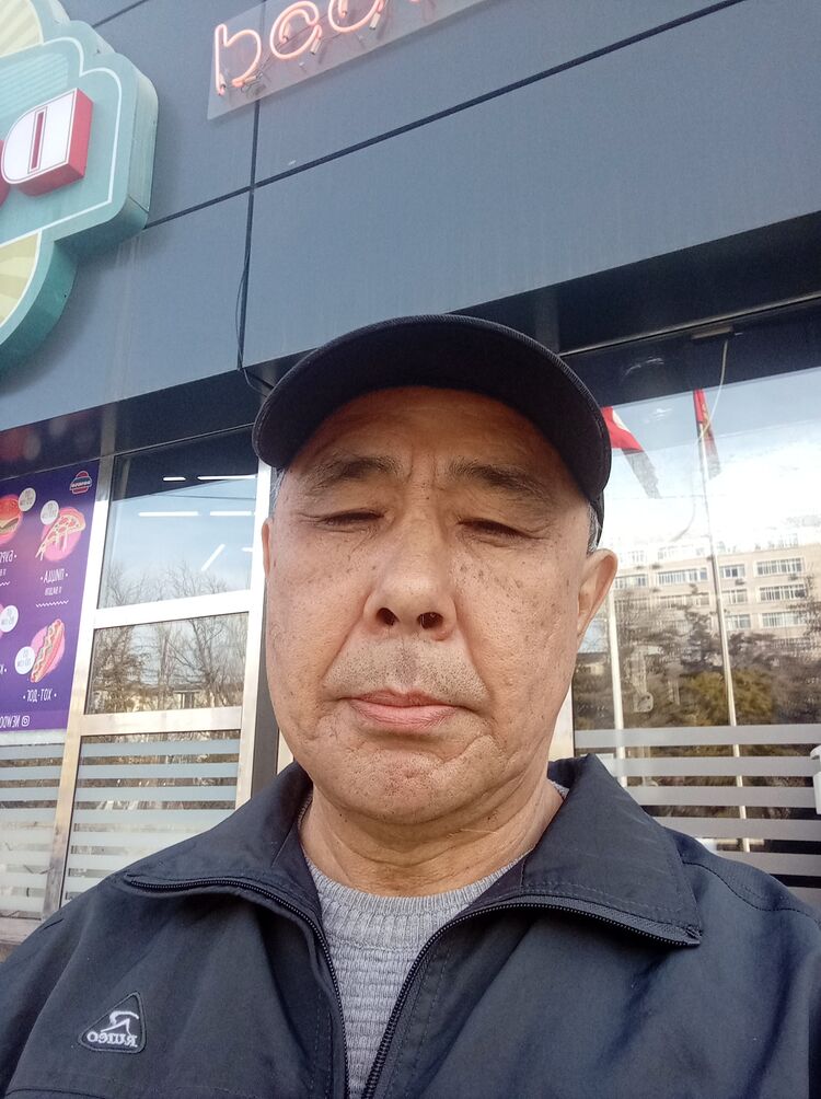  35123704  , 52 ,    