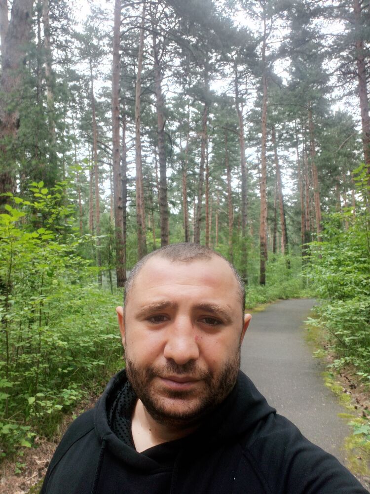  31103784  Ruslan, 31 ,    