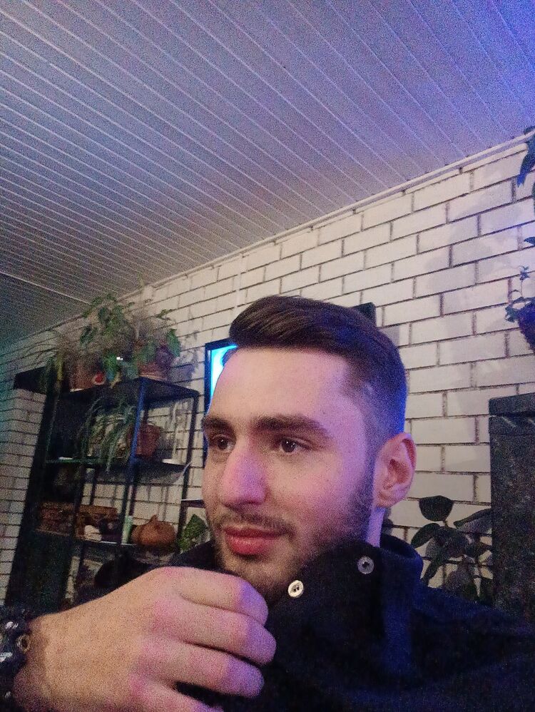  41492144  , 22 ,    